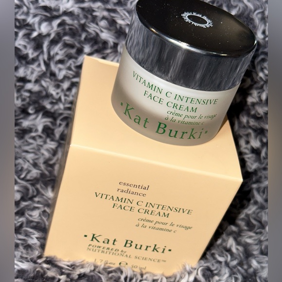 NIB VITAMIN C INTENSIVE FACE CREAM BY KAT BURKI - Picture 9 of 11